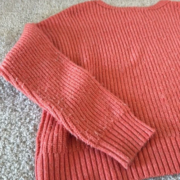 Women’s American Eagle sweater - Picture 5 of 10